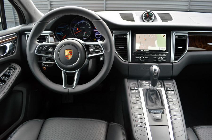  Porsche Macan Turbo 2015 года  (фото 22 из 84)